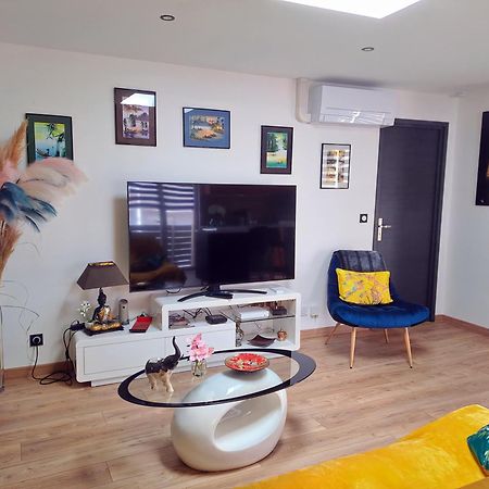 L"Indochine Apartman Perpignan Szoba fotó